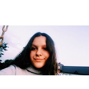 Meet your Posher, Anabel